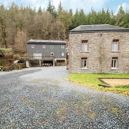 Riverside Retreat, Ardennes