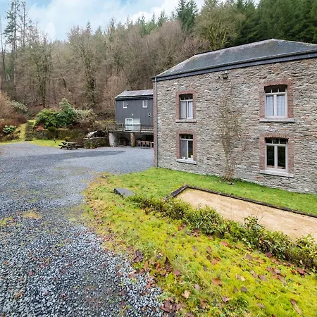 בית נופש Riverside Retreat, Ardennes *